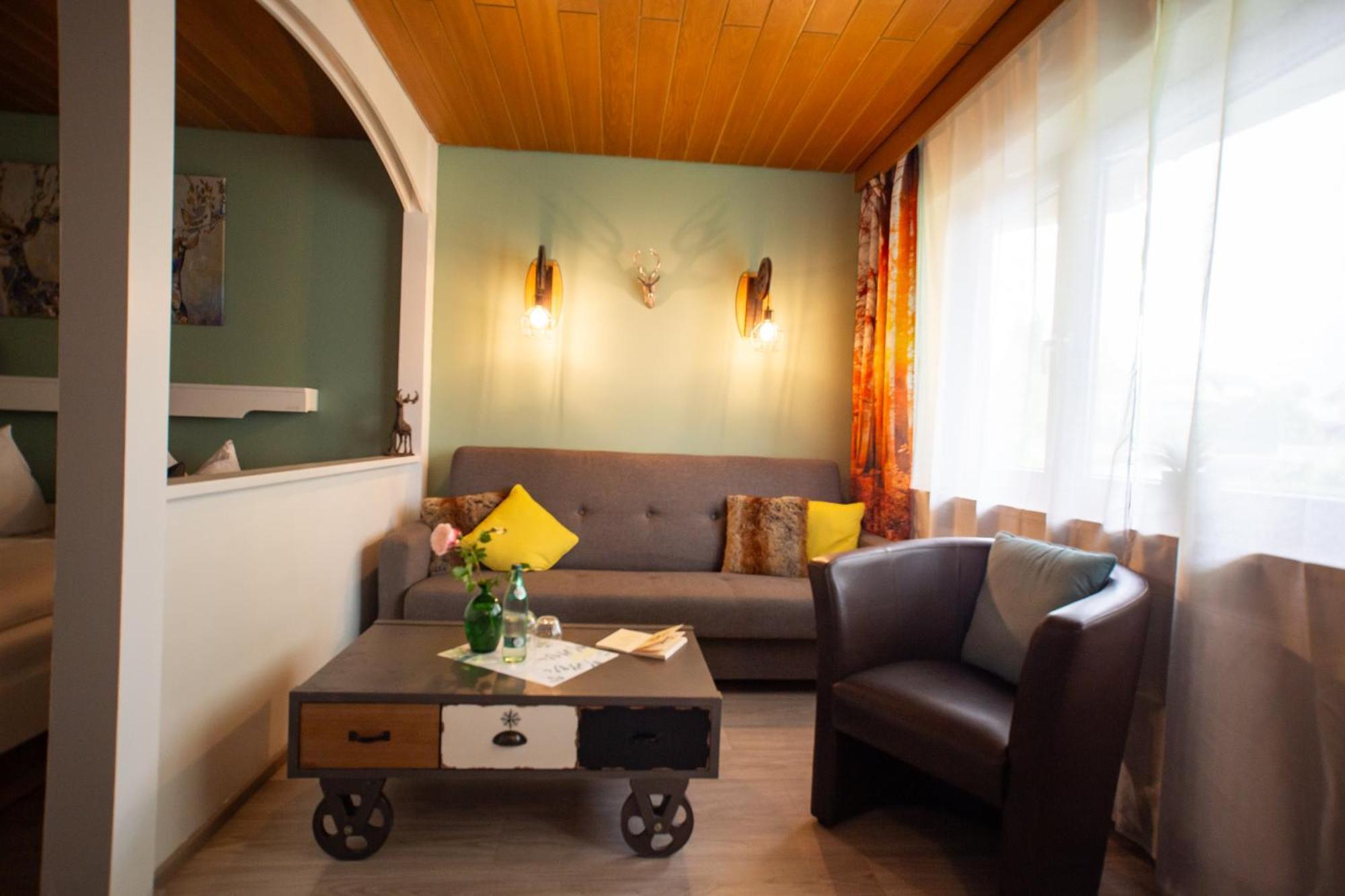 Haus Rose Bed & Breakfast Allensbach Exterior photo